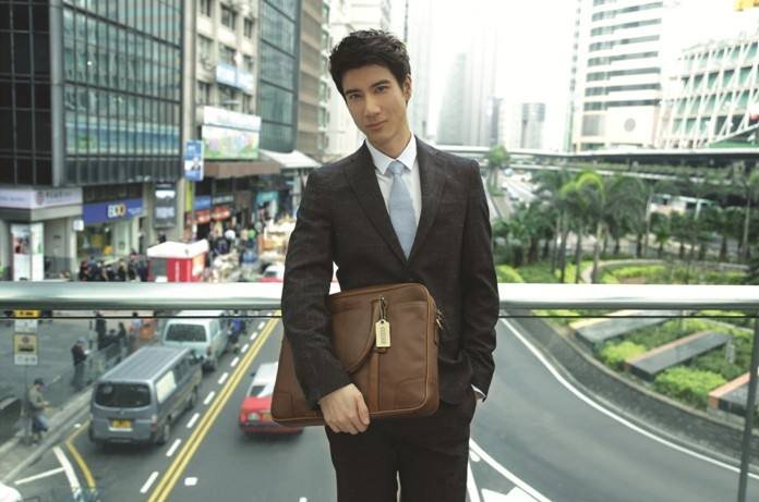 “你每个呼吸，每个动作，每一个表情”是哪首歌的歌词？？？