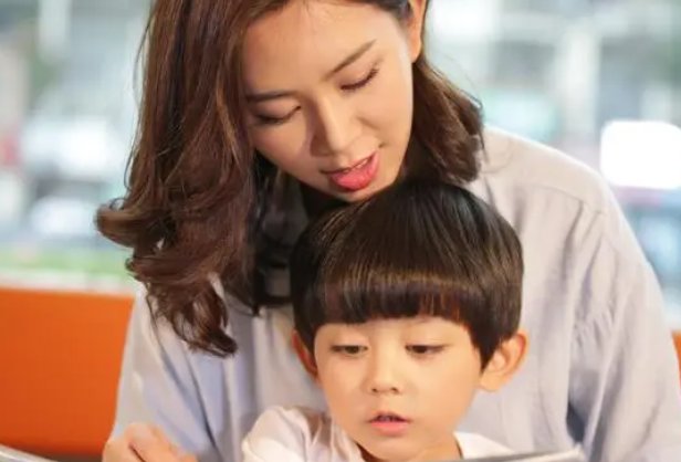 同桌吃我小兔兔的作文怎么写