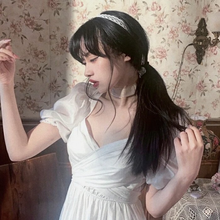 以前都说:相爱容易相守难,为何如今连相爱都变难了呢?