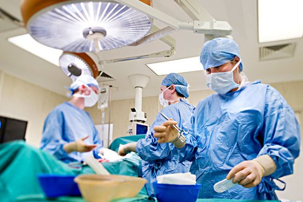 河南女孩换四次血仍不忘考试，你如何看待这位女孩的行为？